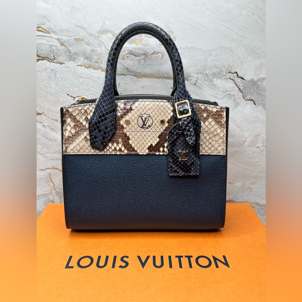 #014820CB Unused Louis Vuitton City Steamer